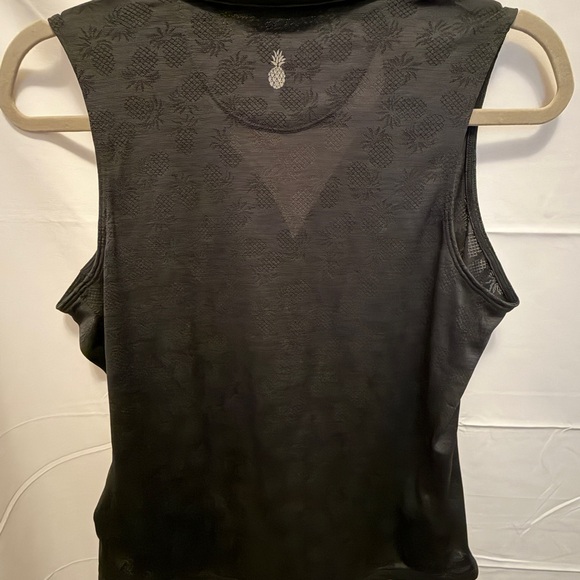 Tommy Bahama Island Zone Black Pineapple Tank - Picture 2 of 3